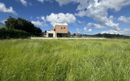 Terreno en venta en Avenida Juan de Herrera, Maoño